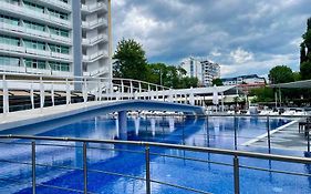 Гранд Хотел Нирвана - Ол инклузив&безплатен чадър и шезлонг на плажа